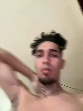 Snapshot of Stiward_newman chatting on February 27, 2:28 pm Stiward newman online show from February 27, 2:28 pm