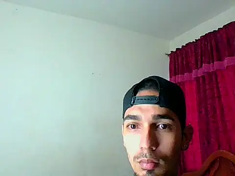 Snapshot of Stiward_newman chatting on March 16, 11:47 am Stiward newman online show from March 16, 11:47 am