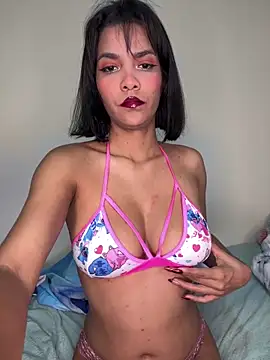 Kitty Wild 19 online show from April 5, 8:33 am