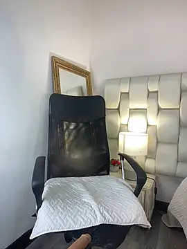 AnnieGirl  online show from March 10, 1:54 am