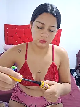 Cris18sexy online show from March 27, 12:49 pm