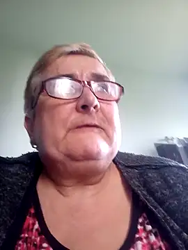 SusanStar874 online show from June 19, 1:04 pm