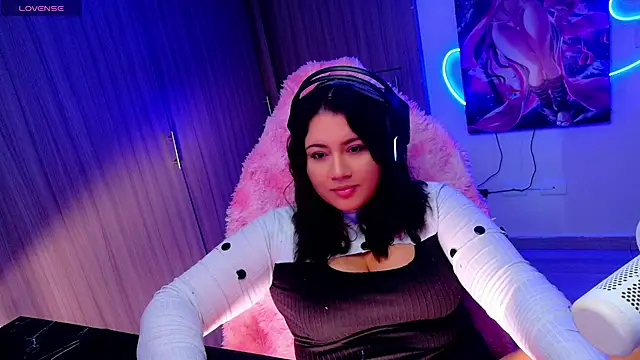 ALIS E G online show from April 3, 9:02 pm