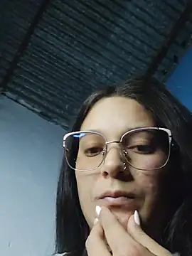 Perla and Maikol online show from February 11, 3:00 am