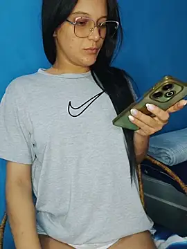 Perla and Maikol online show from February 15, 3:47 am