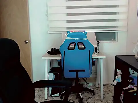 Snapshot of duvisex19 chatting on February 8, 4:27 am duvisex19 online show from February 8, 4:27 am