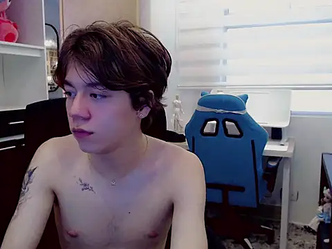 Snapshot of duvisex19 chatting on February 11, 9:20 pm duvisex19 online show from February 11, 9:20 pm