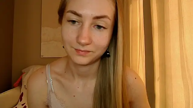 BluueSilk online show from February 12, 9:20 am