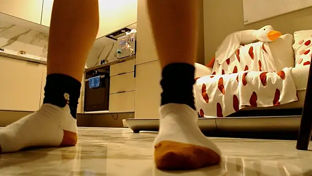 BluueSilk online show from February 13, 6:09 am