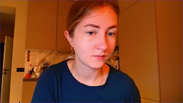 BluueSilk online show from November 7, 6:02 am