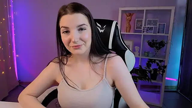 AliceChanel online show from March 27, 4:07 am