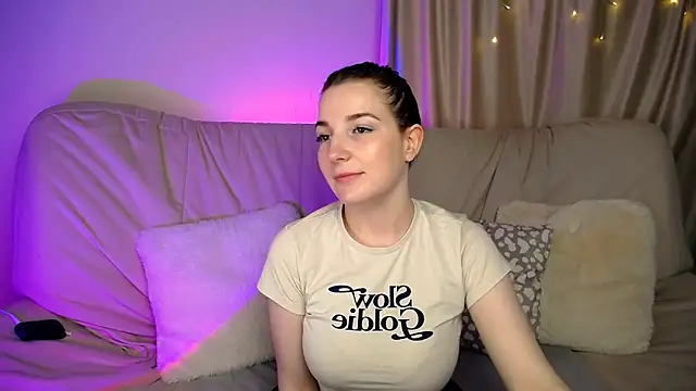 Snapshot of AliceChanel chatting on May 29, 3:48 am AliceChanel online show from May 29, 3:48 am