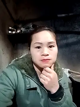 Snapshot of l_kiss chatting on February 2, 1:32 pm l kiss online show from February 2, 1:32 pm