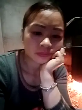 Snapshot of l_kiss chatting on February 10, 9:35 am l kiss online show from February 10, 9:35 am