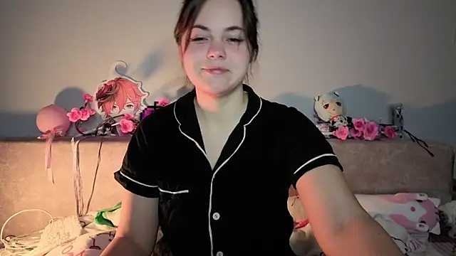 Snapshot of _momomochi_ chatting on March 1, 3:58 pm momomochi online show from March 1, 3:58 pm