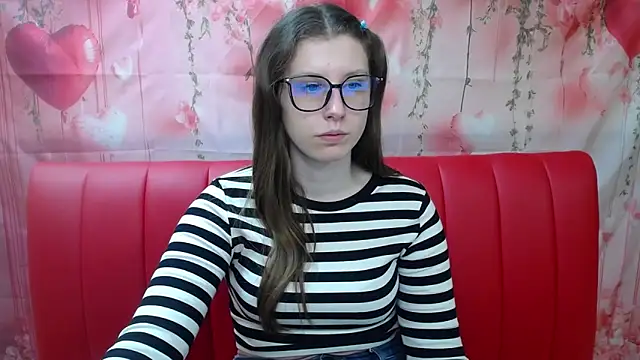 LilianaShine online show from April 14, 5:02 am