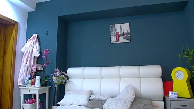 Angel-Kisss online show from April 3, 4:10 am