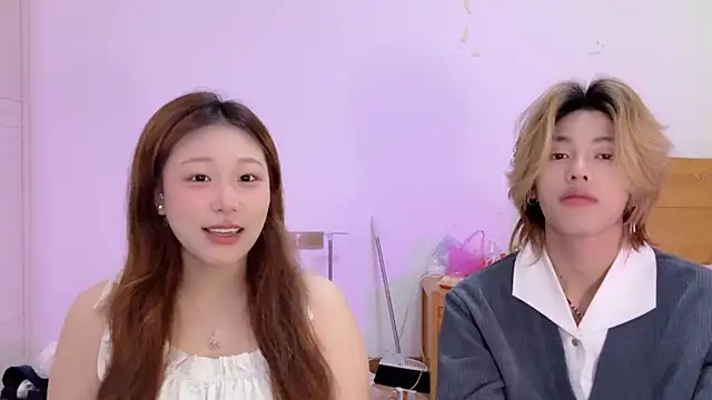 Snapshot of SM_JIAJIA_ZL chatting on May 10, 7:30 pm SM JIAJIA ZL online show from May 10, 7:30 pm