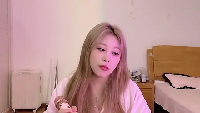 Snapshot of SM_JIAJIA_ZL chatting on June 23, 12:14 pm SM JIAJIA ZL online show from June 23, 12:14 pm
