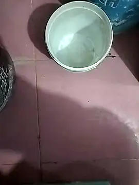 Snapshot of janu_9900 chatting on February 13, 1:40 pm janu 9900 online show from February 13, 1:40 pm