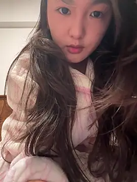 BeiBeiiiii online show from April 9, 4:45 am