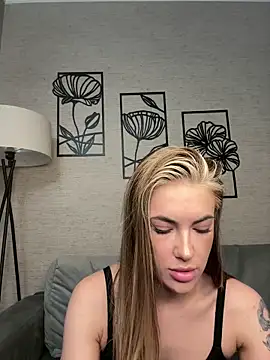 xXKelly bonb0nXx online show from March 29, 3:01 pm