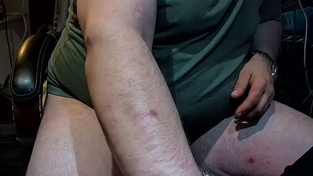 Snapshot of ctguybj chatting on June 7, 6:44 pm ctguybj online show from June 7, 6:44 pm
