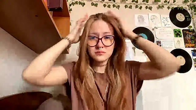 LaureenVielma online show from March 29, 8:36 am