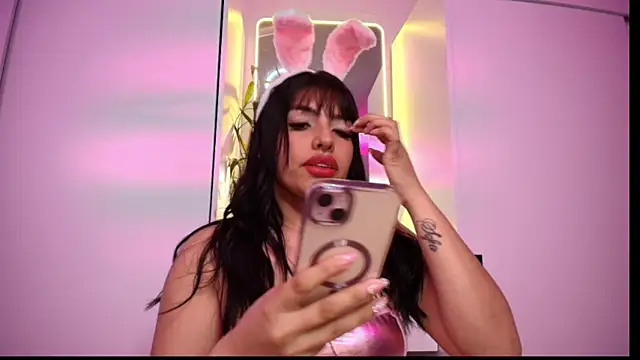 NaomiAmazing01 online show from April 1, 1:17 am