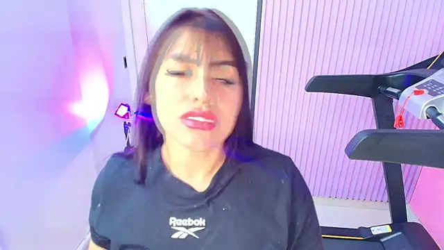 NaomiAmazing01 online show from May 31, 1:14 am