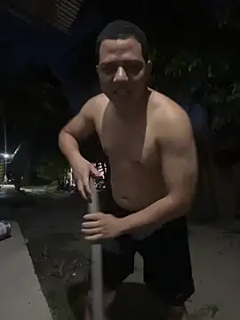 Snapshot of Loaisn chatting on February 14, 10:50 pm Loaisn online show from February 14, 10:50 pm