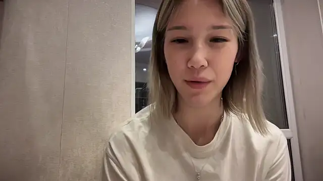 lilXdomiii online show from April 12, 5:40 pm