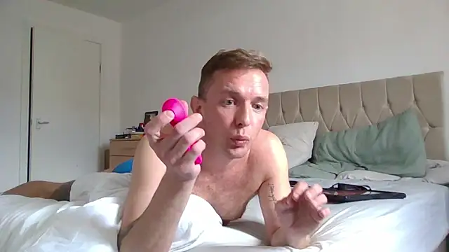 verscub6969 online show from July 21, 1:46 pm