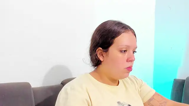 Emely pregnantt online show from January 31, 11:36 pm