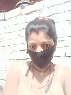 Snapshot of Divya-11431 chatting on July 18, 8:51 am Divya-11431 online show from July 18, 8:51 am