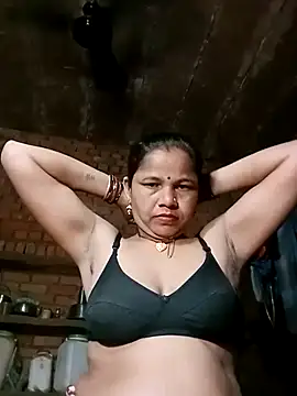 Snapshot of Pooja_sahu chatting on March 11, 5:41 pm Pooja sahu online show from March 11, 5:41 pm