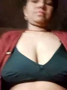 Snapshot of Pooja_sahu chatting on March 15, 8:26 pm Pooja sahu online show from March 15, 8:26 pm