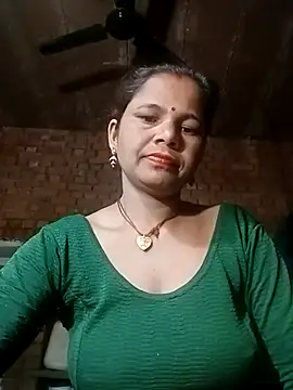 Snapshot of Pooja_sahu chatting on March 17, 9:18 pm Pooja sahu online show from March 17, 9:18 pm