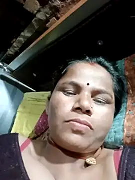 Snapshot of Pooja_sahu chatting on April 1, 3:20 pm Pooja sahu online show from April 1, 3:20 pm
