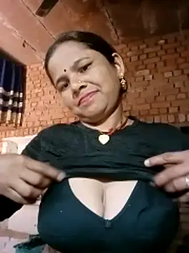 Snapshot of Pooja_sahu chatting on April 5, 7:16 am Pooja sahu online show from April 5, 7:16 am