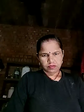 Snapshot of Pooja_sahu chatting on April 8, 6:08 pm Pooja sahu online show from April 8, 6:08 pm
