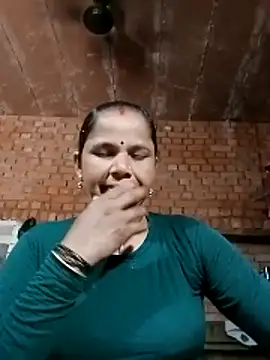 Snapshot of Pooja_sahu chatting on April 9, 7:36 am Pooja sahu online show from April 9, 7:36 am