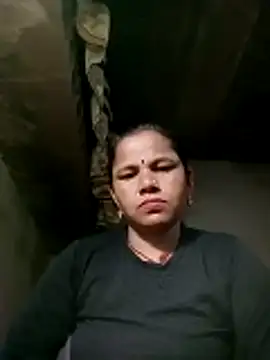 Snapshot of Pooja_sahu chatting on April 13, 6:13 pm Pooja sahu online show from April 13, 6:13 pm