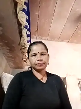 Snapshot of Pooja_sahu chatting on April 17, 8:28 am Pooja sahu online show from April 17, 8:28 am