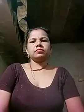 Snapshot of Pooja_sahu chatting on May 10, 10:04 pm Pooja sahu online show from May 10, 10:04 pm