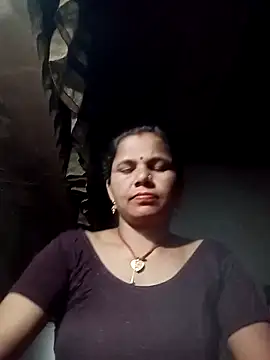 Snapshot of Pooja_sahu chatting on May 19, 6:47 pm Pooja sahu online show from May 19, 6:47 pm