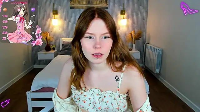 Julia Anis online show from March 12, 1:01 am