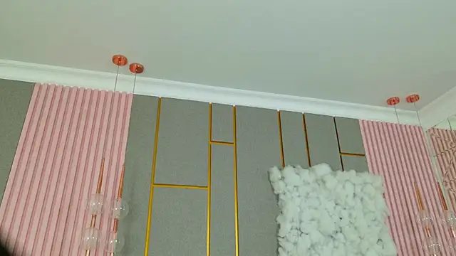 VivanWestwood online show from July 16, 6:03 pm