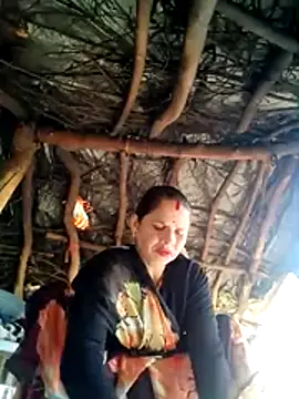 Snapshot of Lucky_couple-1 chatting on February 7, 4:38 am Lucky couple-1 online show from February 7, 4:38 am