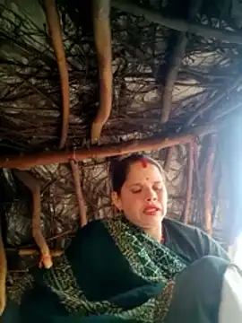 Snapshot of Lucky_couple-1 chatting on February 10, 5:11 am Lucky couple-1 online show from February 10, 5:11 am